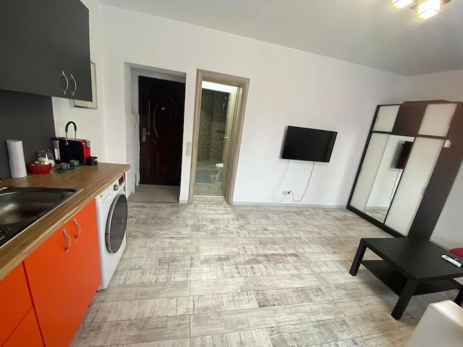 Cozy Studio 10 Min Away From Th Center Of The City Bucarest Extérieur photo